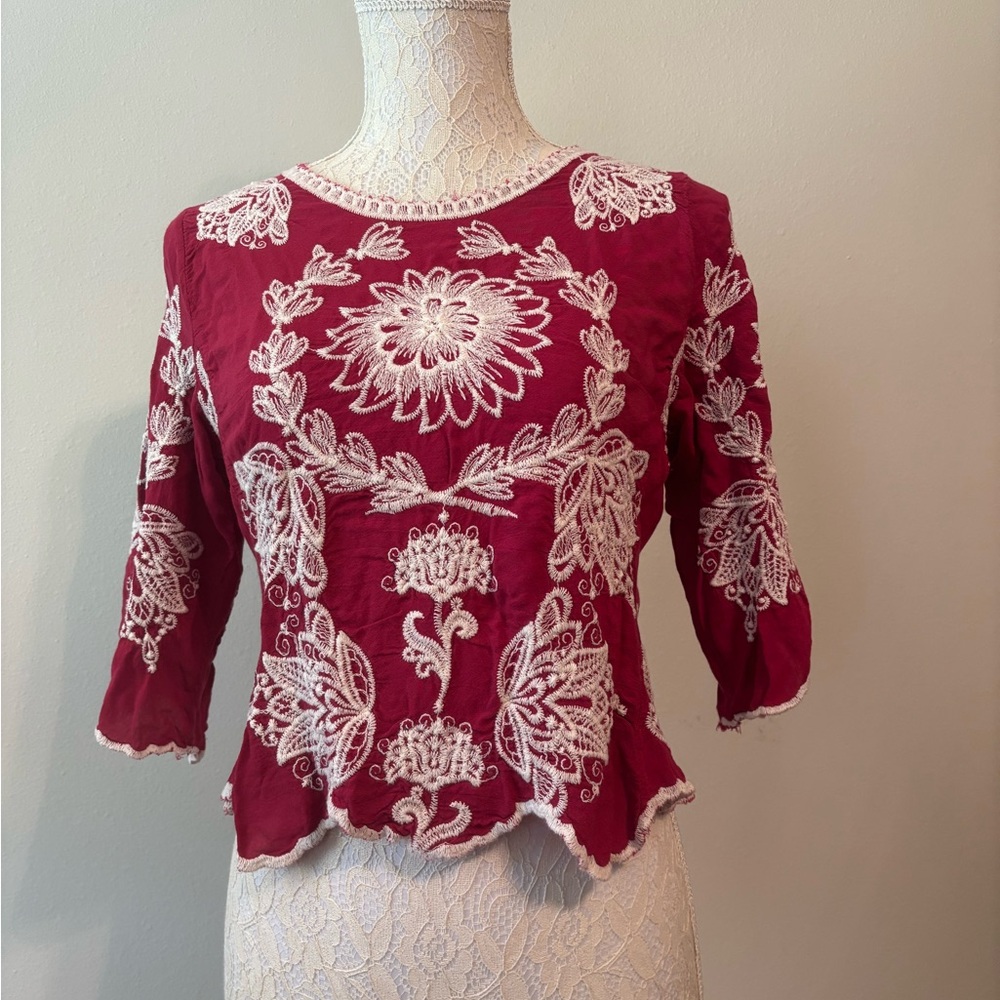 Solitaire by Anthropologie Deep Rose/ Magenta Embroidered Crop Blouse